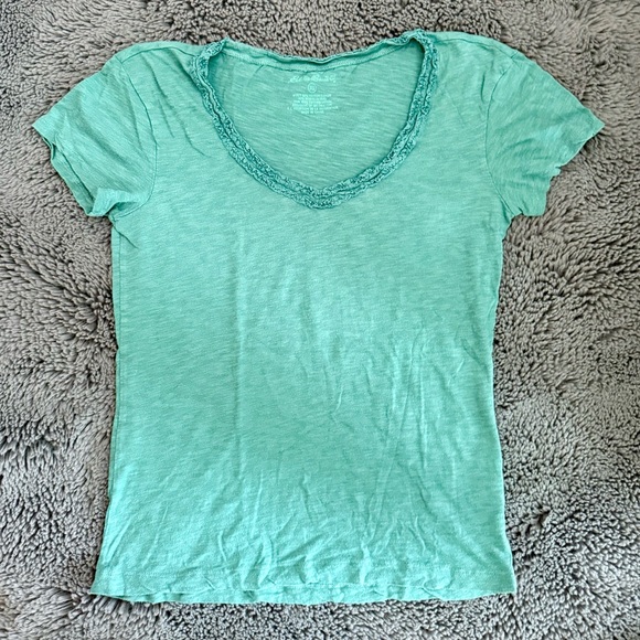EDDIE BAUER 90’S EMBELLISHED NECKLINE TEAL TEE SHIRT // SIZE XS🩵 - Picture 2 of 4